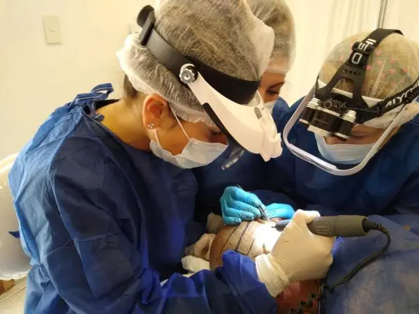 Implante capilar y plan de recuperación capilar
