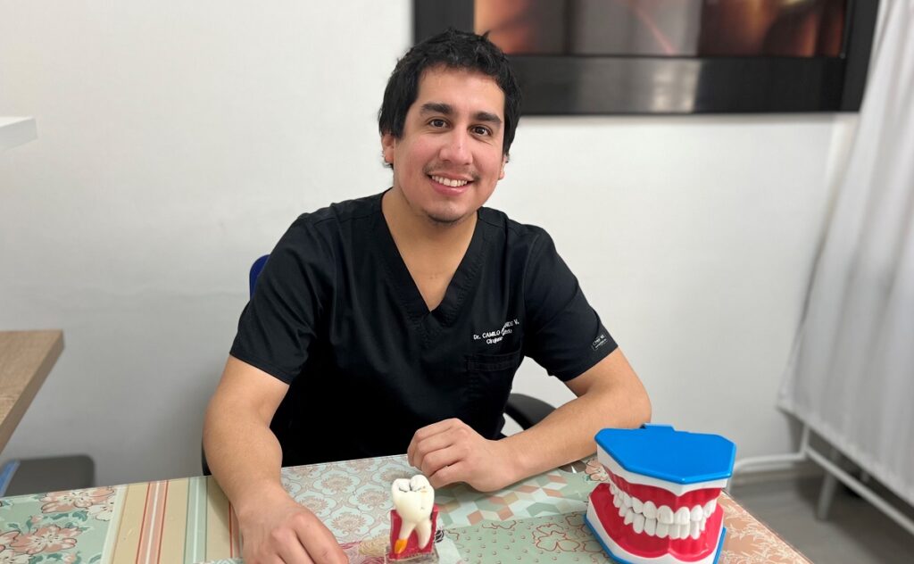 cirujano dentista. dr. Camilo Fernández. Implante dental