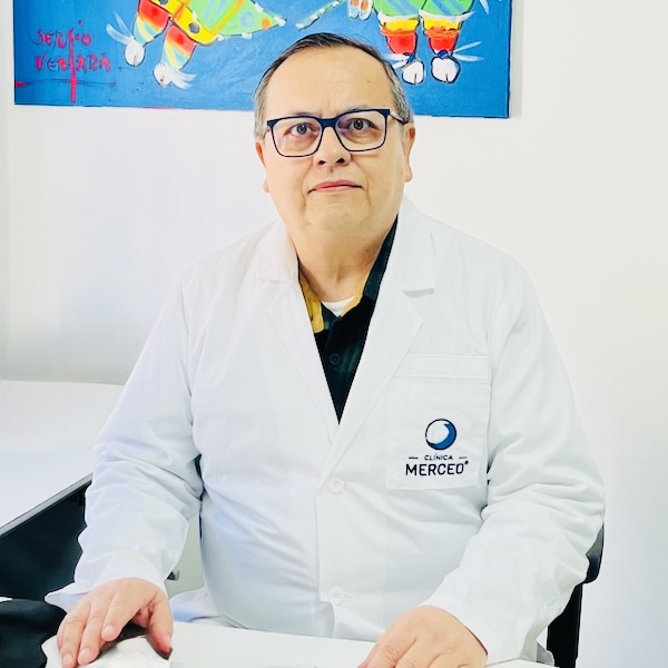 Nefrólogo con hora disponible