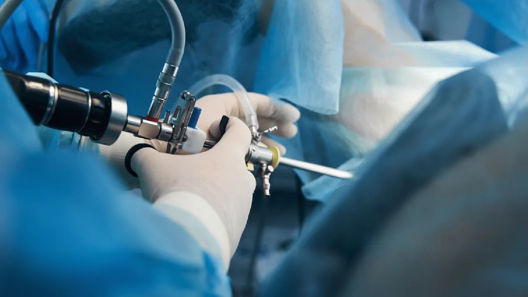 Infertilidad y Abortos Recurrentes. diagnóstico e histeroscopía