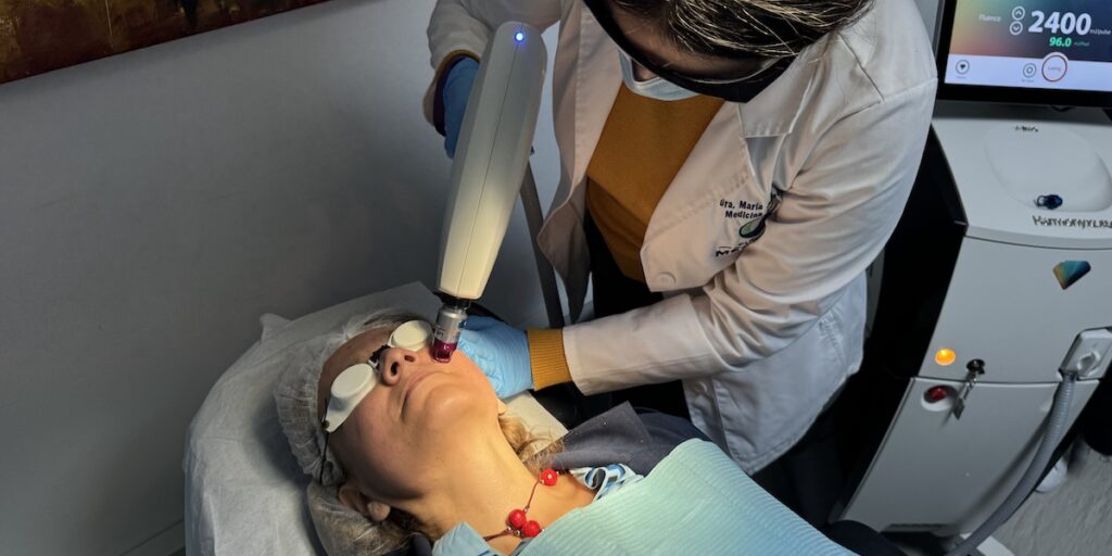 Arrugas Finas y Arrugas con tratamiento médico